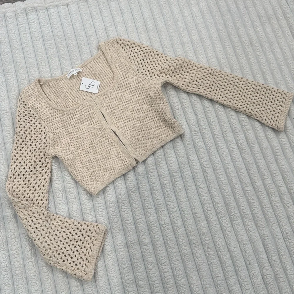 🤍Creamon Crochet Cream long sleeves top